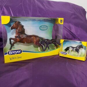 Lot of Breyer Horses NIB Wild and Free Mustang & Foal & Breyer Lanin SM